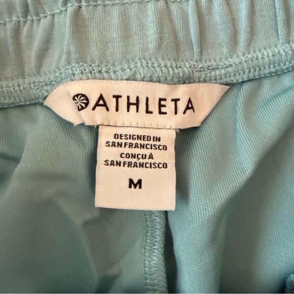 Athleta Seasoft Mid-Rise 4” Shorts Waterloo Blue NWT Mediu - Picture 7 of 8